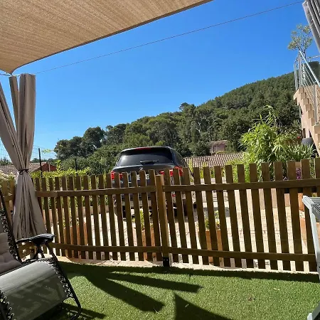 De 45 M2 En Rez-de-villa Avec Jardin Apartment *