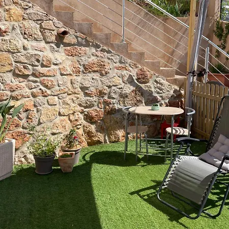 De 45 M2 En Rez-de-villa Avec Jardin 아파트 히에레