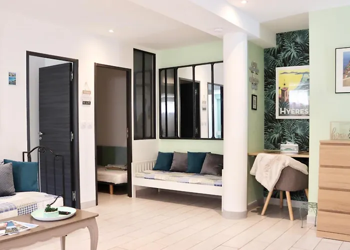 De 45 M2 En Rez-de-villa Avec Jardin 아파트