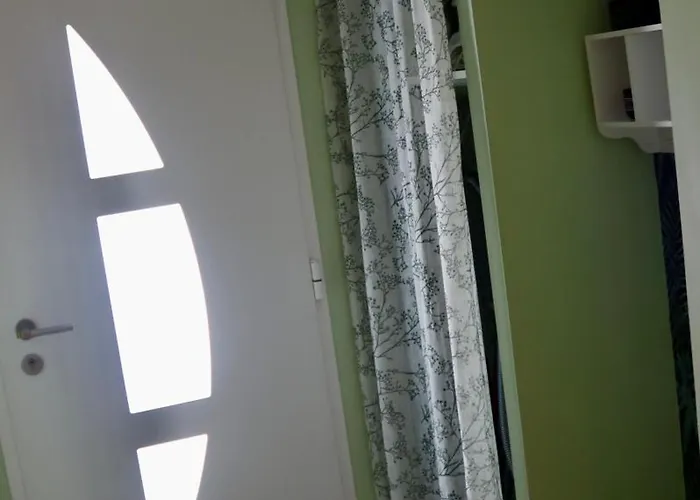 De 45 M2 En Rez-de-villa Avec Jardin 히에레